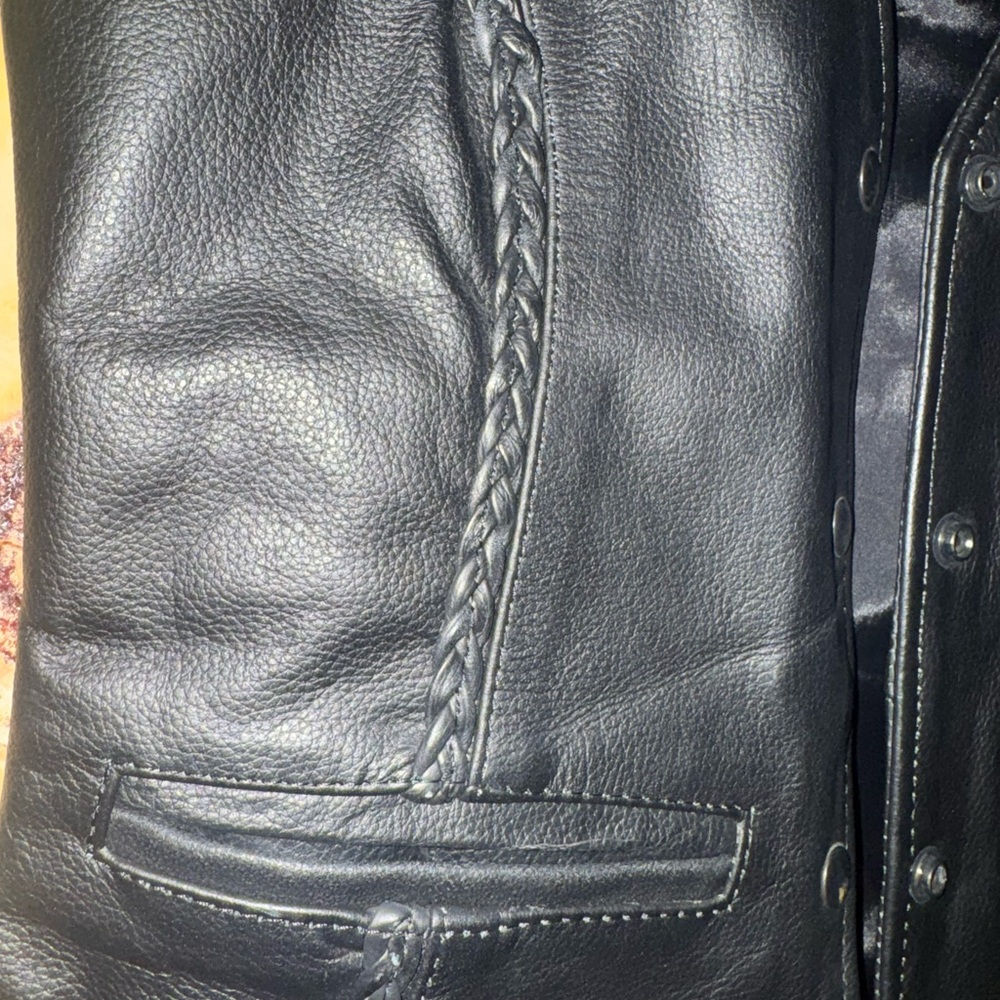 XElement Women's Black Leather Vest - Picture 6 of 8